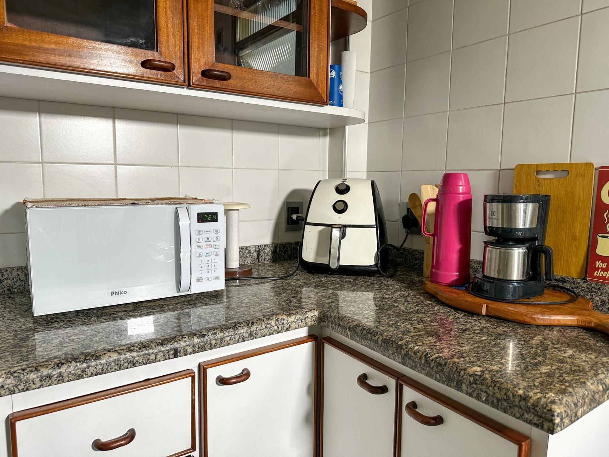 Apartamento Com Vista Pro Mar No Centro De Ubatuba - 2 Quartos E Cozinha Completa Bagian luar foto